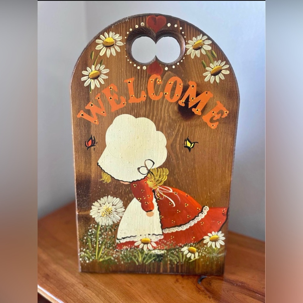 Hand-Painted 'Welcome' Wooden Plaque with Girl Motif
